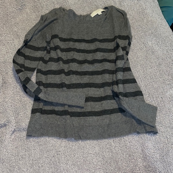 🖤🖤Ann Taylor loft Striped Drop Sleeve Sweater - Picture 8 of 10